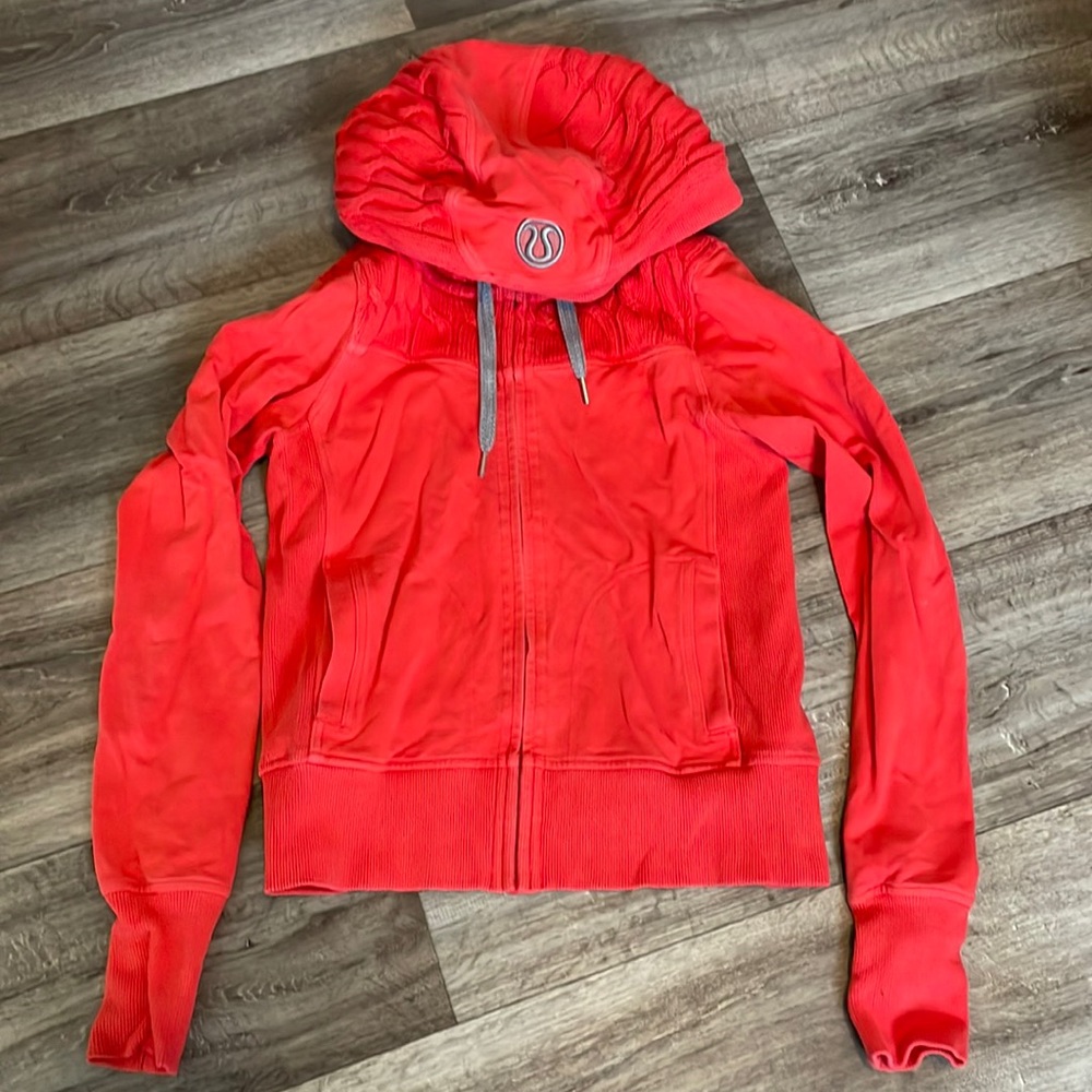 Cableknit lululemon hoodie
